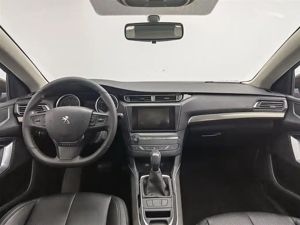 Peugeot 408 2015 1.2T automatic luxury version купить на сайте DeffCars