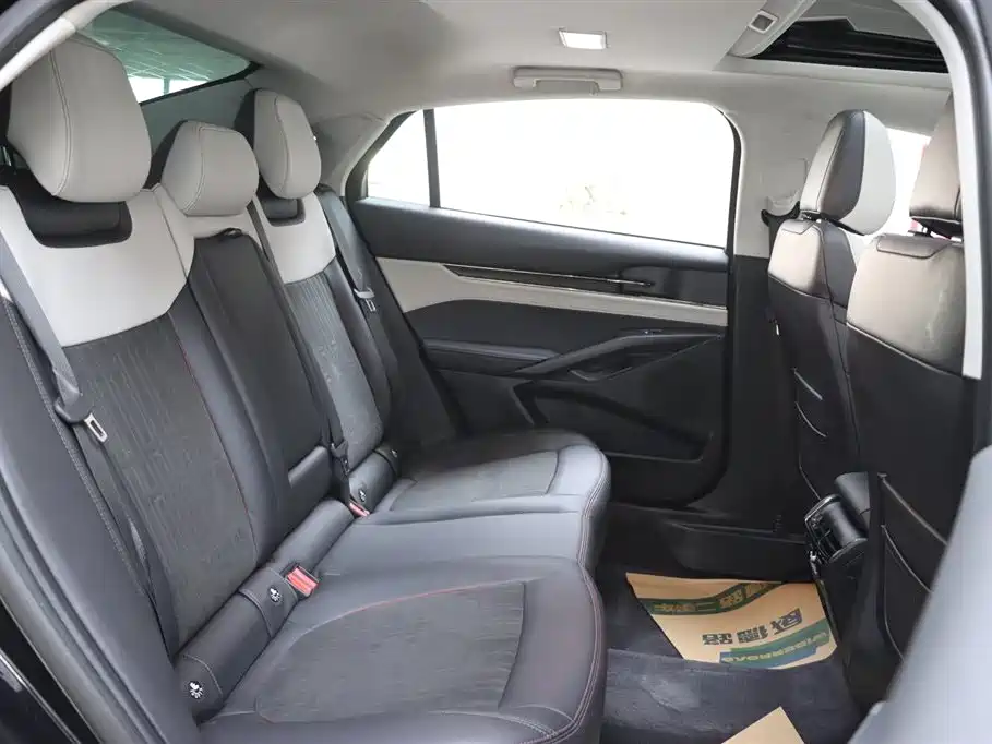 Mondeo 2022 facelift EcoBoost 245 luxury model купить на сайте DeffCars
