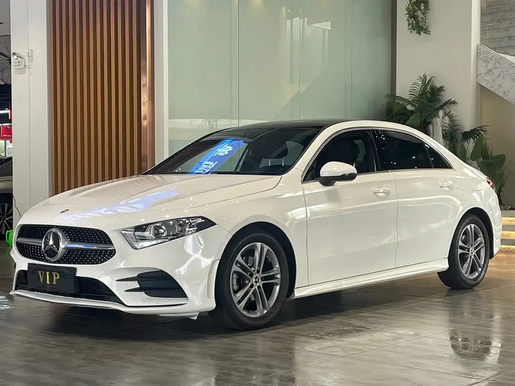 Mercedes-Benz A-Class 2022 facelift A 180 L sports sedan купить на сайте DeffCars