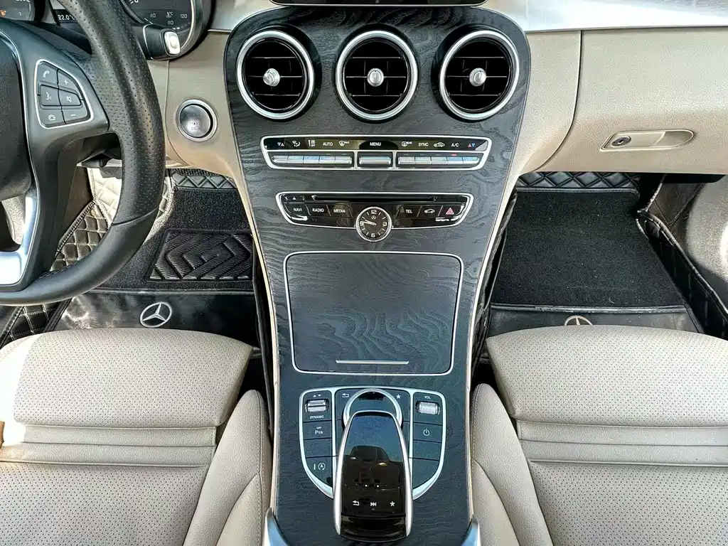 Mercedes-Benz C-Class 2017 C 200 L Sports Edition купить на сайте DeffCars