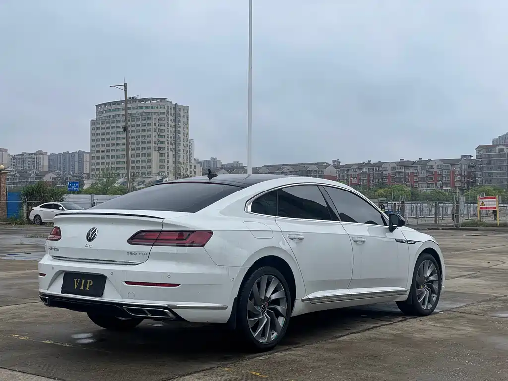 FAW-Volkswagen CC 2024 380TSI eye-catching version купить на сайте DeffCars