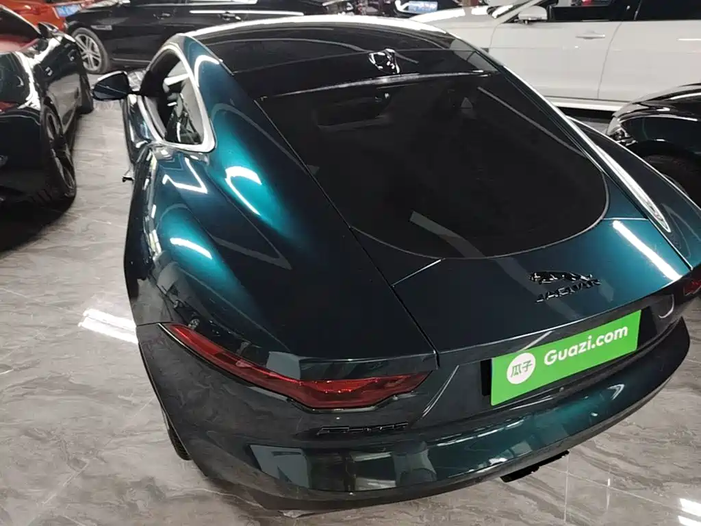 Jaguar F-TYPE 2021 P300 rear-wheel drive hardtop version купить на сайте DeffCars