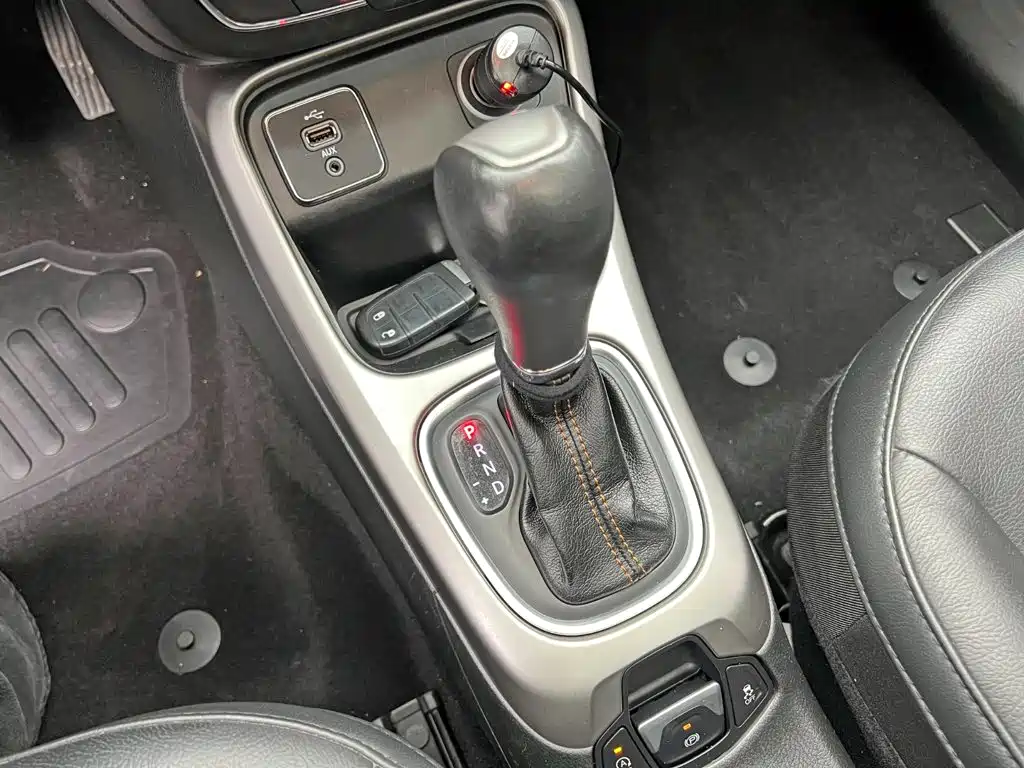 Compass 2017 200T Automatic Home Edition купить на сайте DeffCars