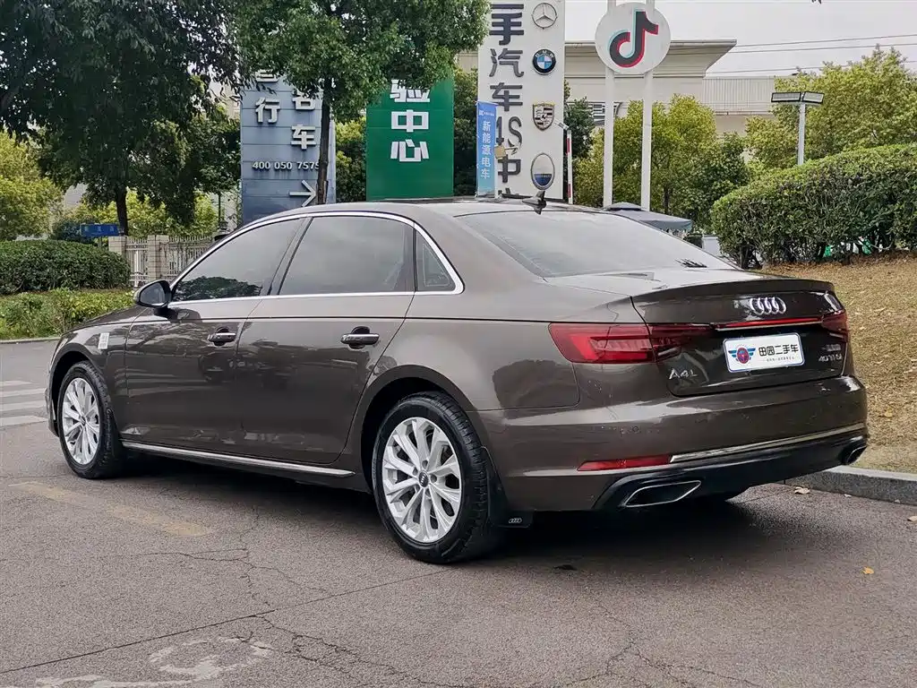 Audi A4L 2019 40 TFSI Enterprising National VI купить на сайте DeffCars
