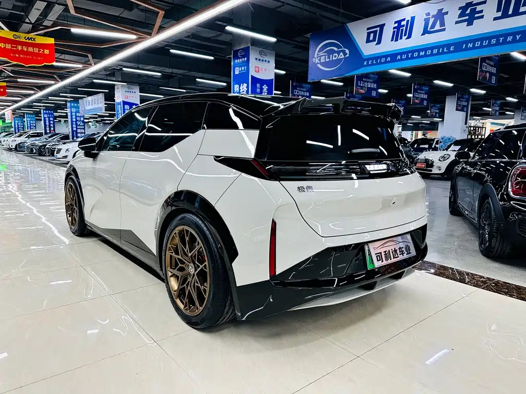 Jikrypton X 2024 four-seat rear-wheel drive version купить на сайте DeffCars