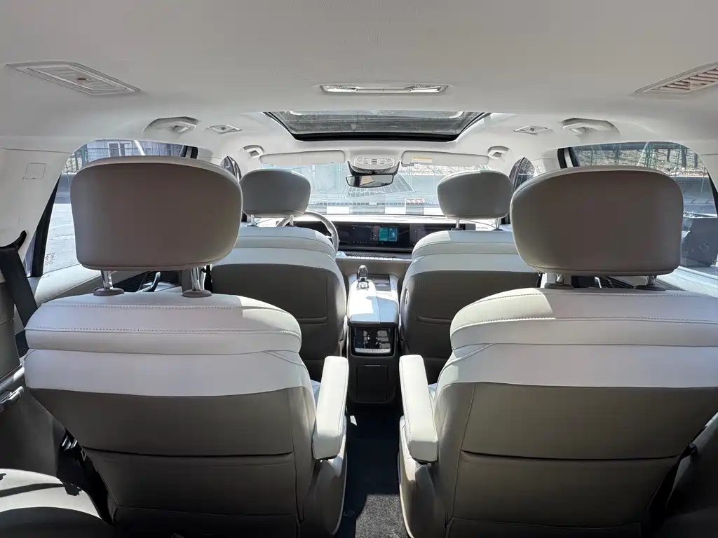 Roewe RX9 2023 2.0T four-wheel drive version купить на сайте DeffCars