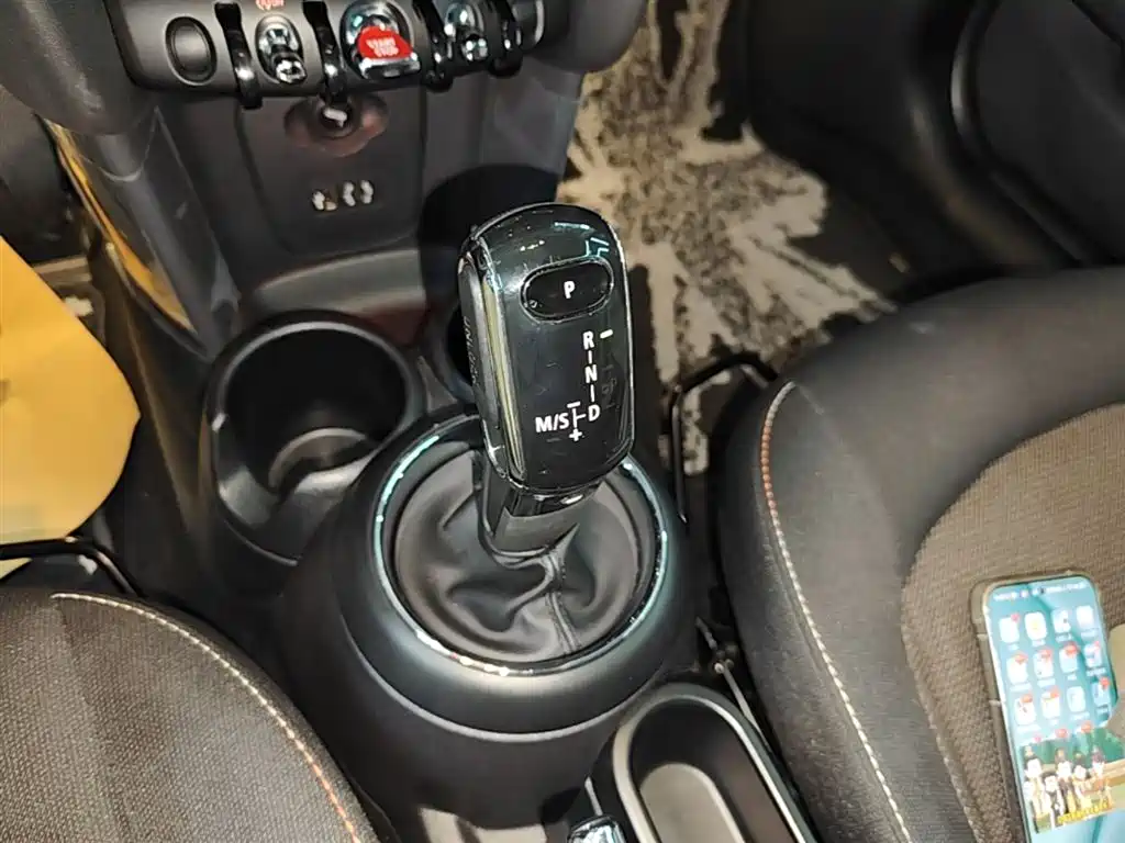 MINI 2017 1.5T COOPER Caribbean Blue Limited Edition купить на сайте DeffCars