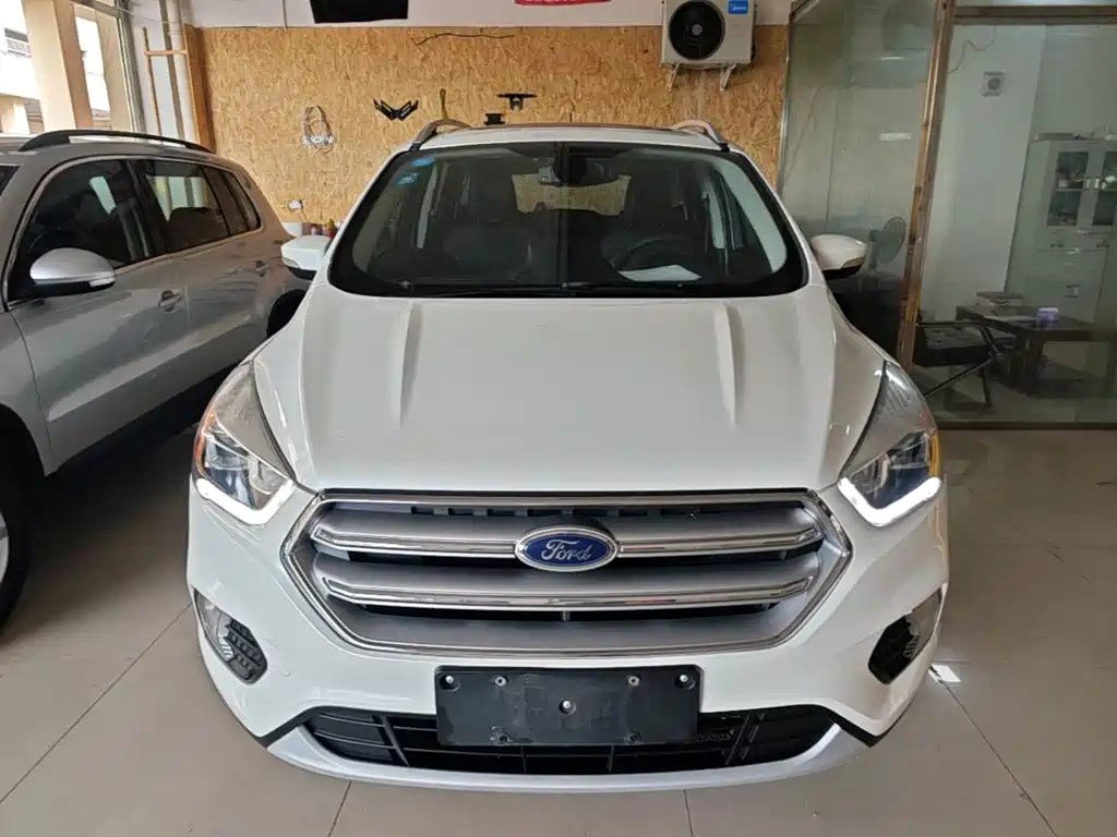 Escape 2018 EcoBoost 180 two-wheel drive platinum airfoil купить на сайте DeffCars
