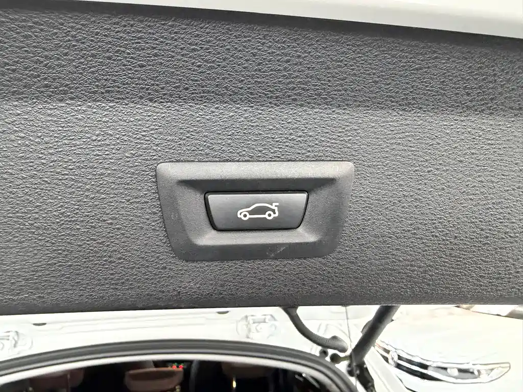 BMW X1 2022 sDrive20Li Fashion Model купить на сайте DeffCars