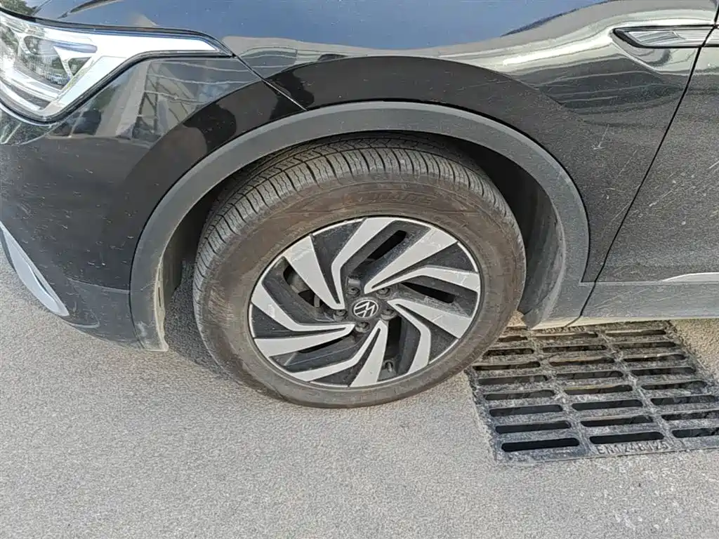 Tiguan L 2022 330TSI automatic two-wheel drive smart version купить на сайте DeffCars