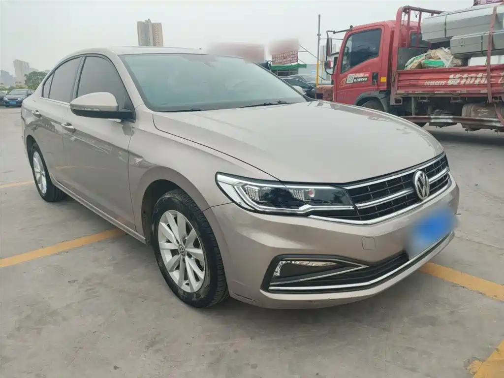 Bora 2020 1.5L automatic comfort model купить на сайте DeffCars
