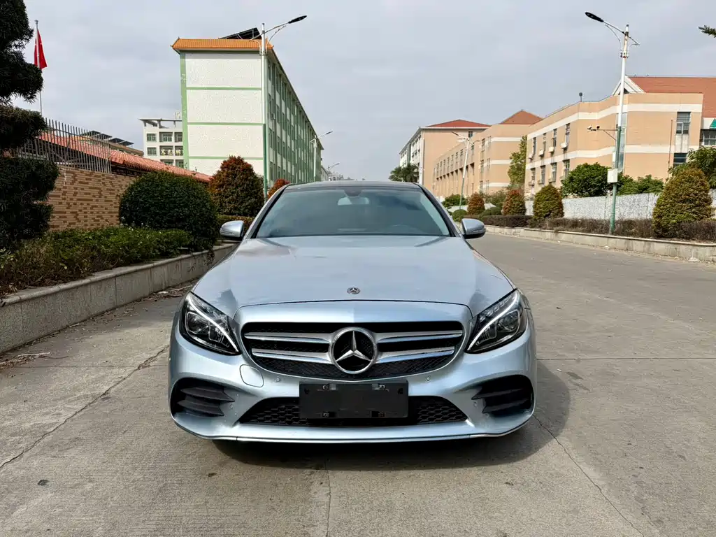 Mercedes-Benz C-Class 2015 C 200 L купить на сайте DeffCars