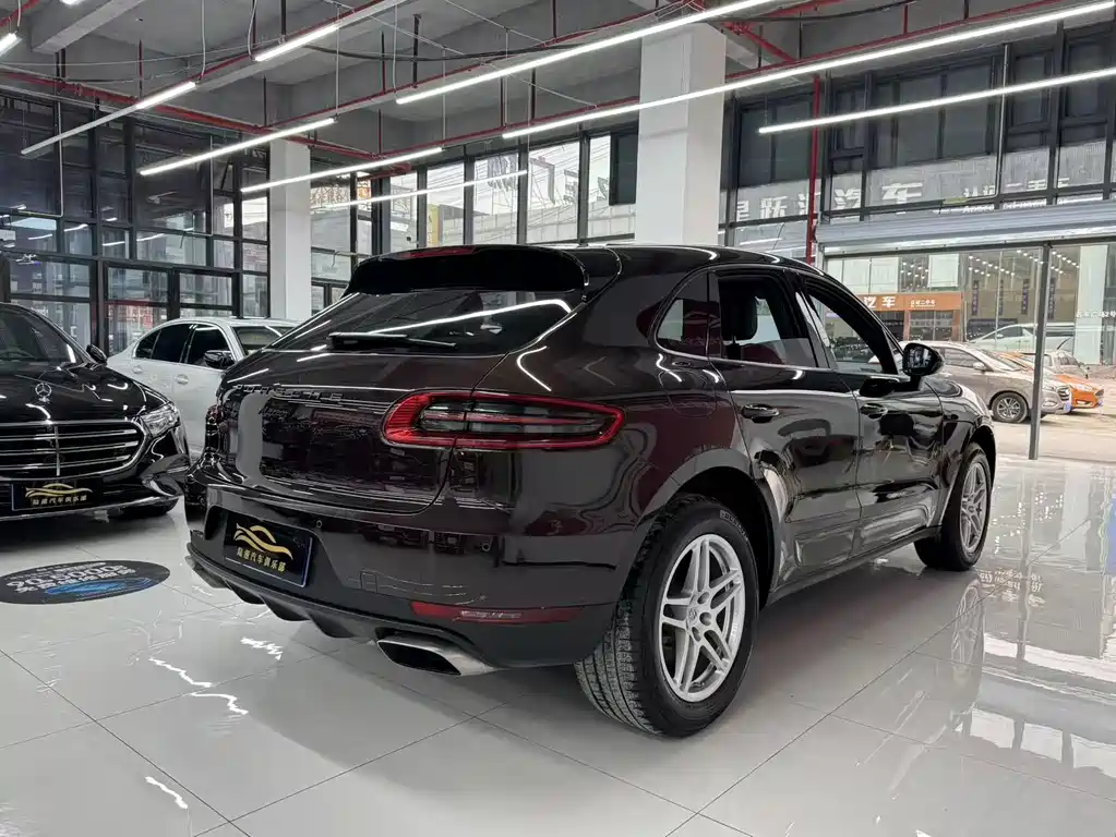 Macan 2017 Macan 2.0T купить на сайте DeffCars