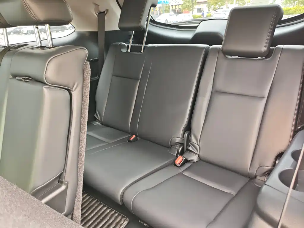 Highlander 2018 2.0T two-wheel drive luxury version, 7 seats, National V купить на сайте DeffCars