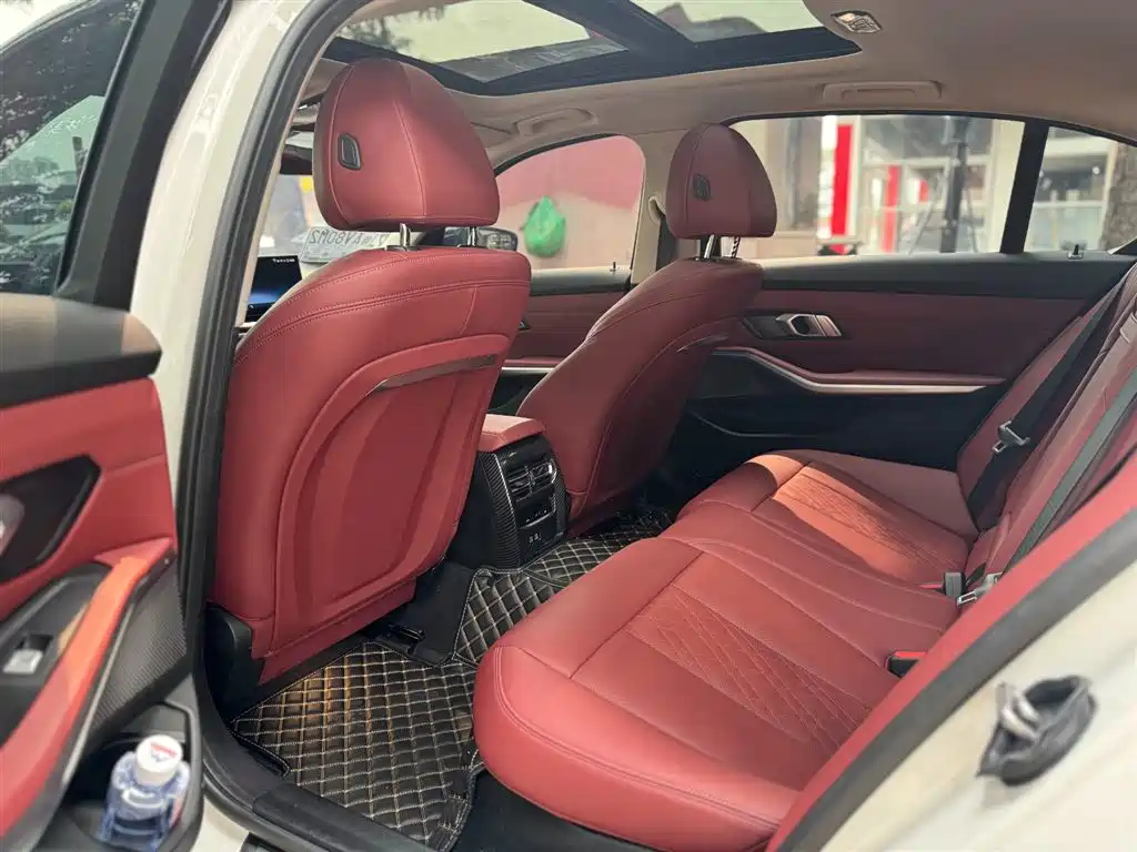 BMW i3 2023 eDrive 40L Night Sports Package купить на сайте DeffCars