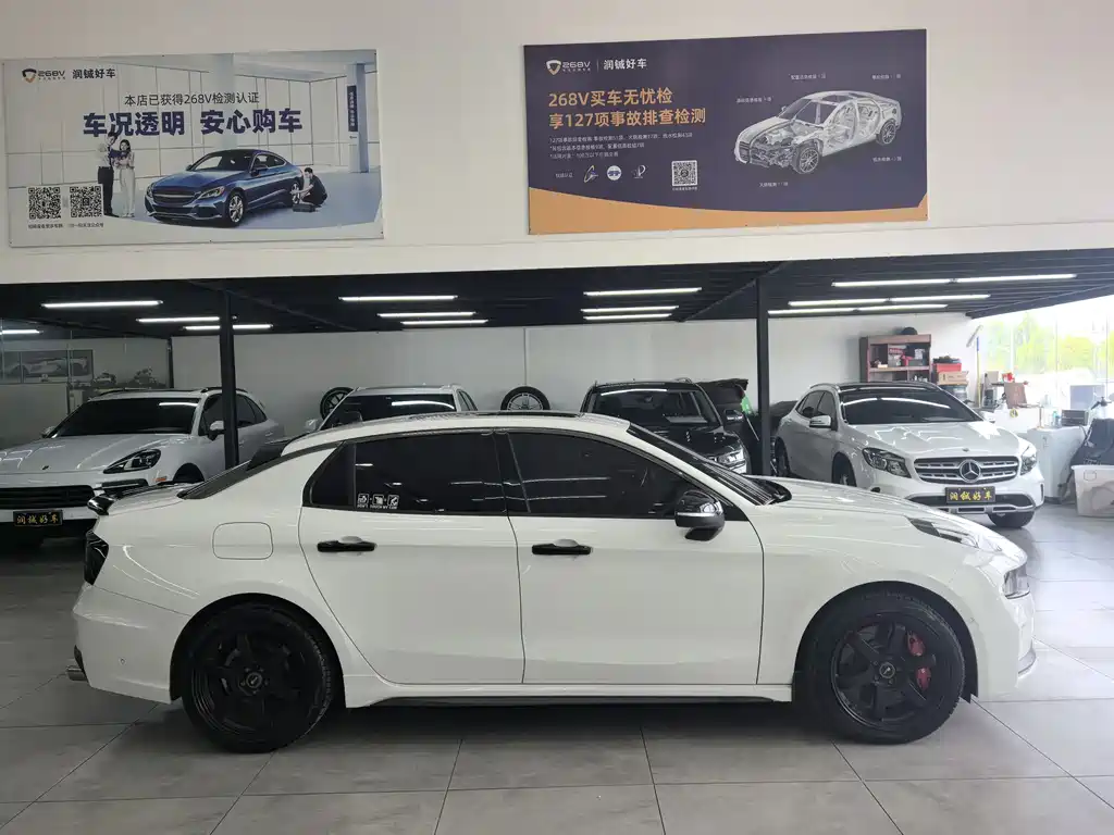 Lynk & Co 03 2021 2.0TD Automatic Champion Edition купить на сайте DeffCars