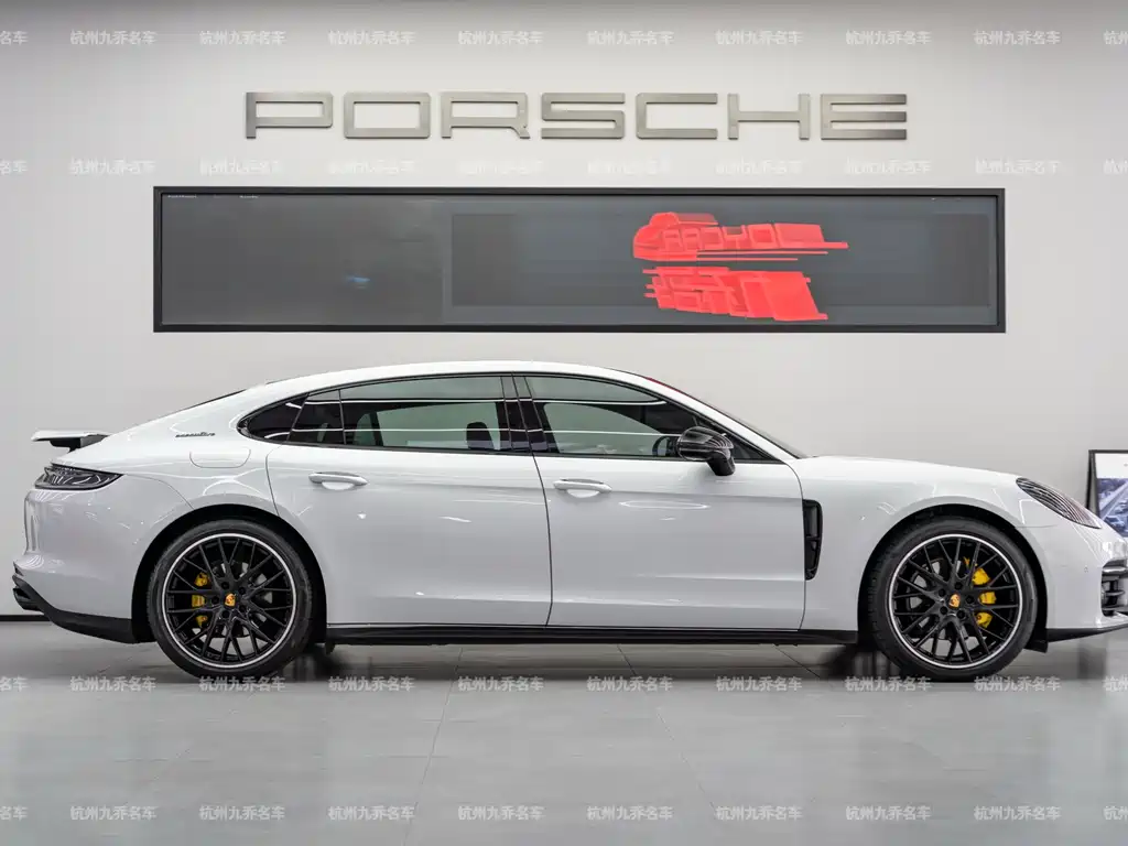 Panamera 2023 Panamera 4 Executive Extended Platinum Edition 2.9T купить на сайте DeffCars