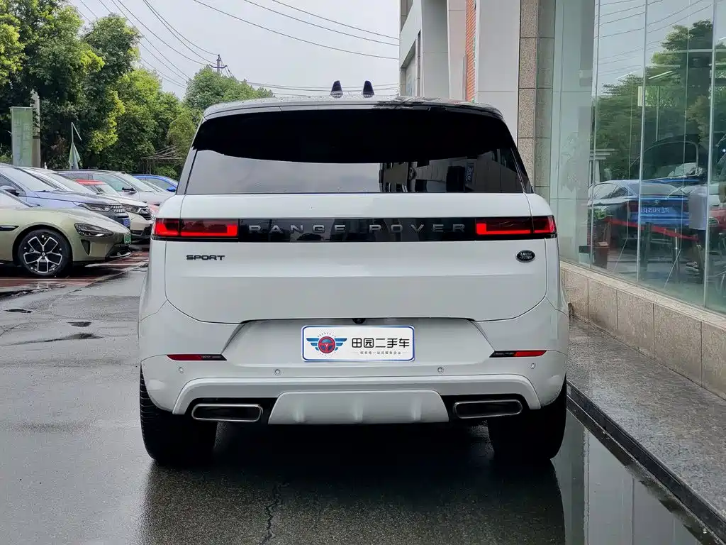 Range Rover Sport 2024 400PS Dynamic HSE купить на сайте DeffCars