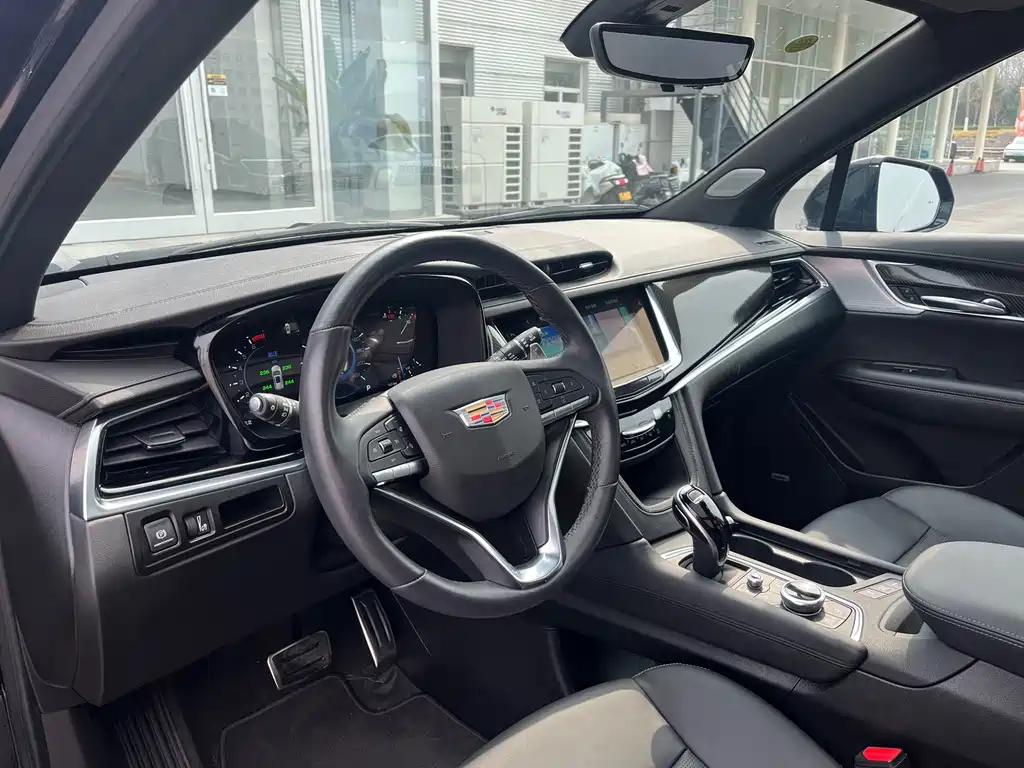 Cadillac XT6 2025 2.0T six-seat four-wheel drive premium executive black label version купить на сайте DeffCars