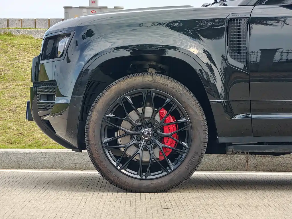 Land Rover Defender 2024 110 3.0T P400 X-DYNAMIC HSE купить на сайте DeffCars