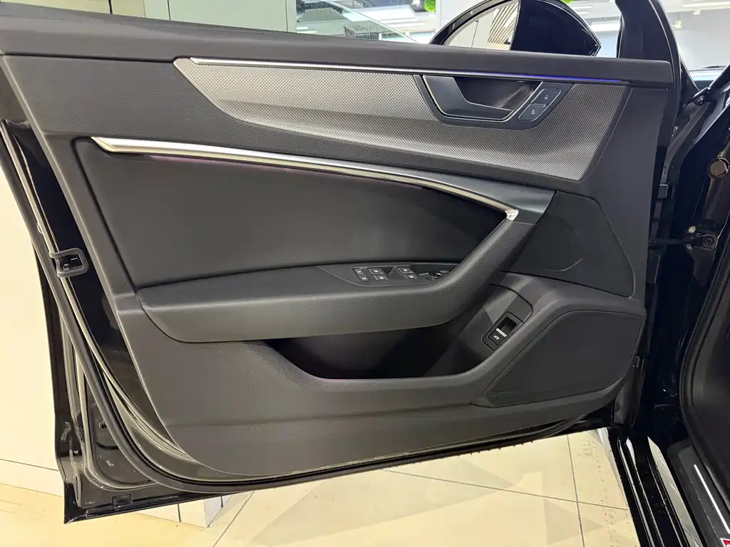 Audi A6L 2023 45 TFSI Premium Dynamic Model купить на сайте DeffCars