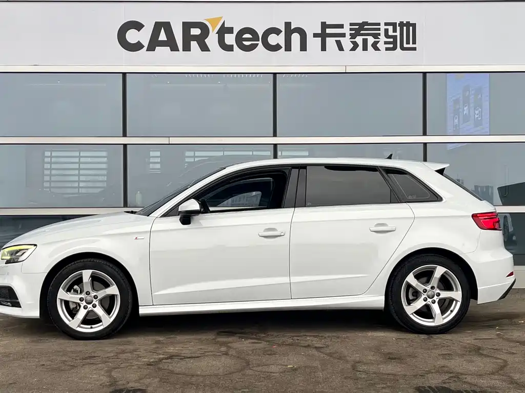 Audi A3 2019 Sportback 35 TFSI Fashion Type National VI купить на сайте DeffCars