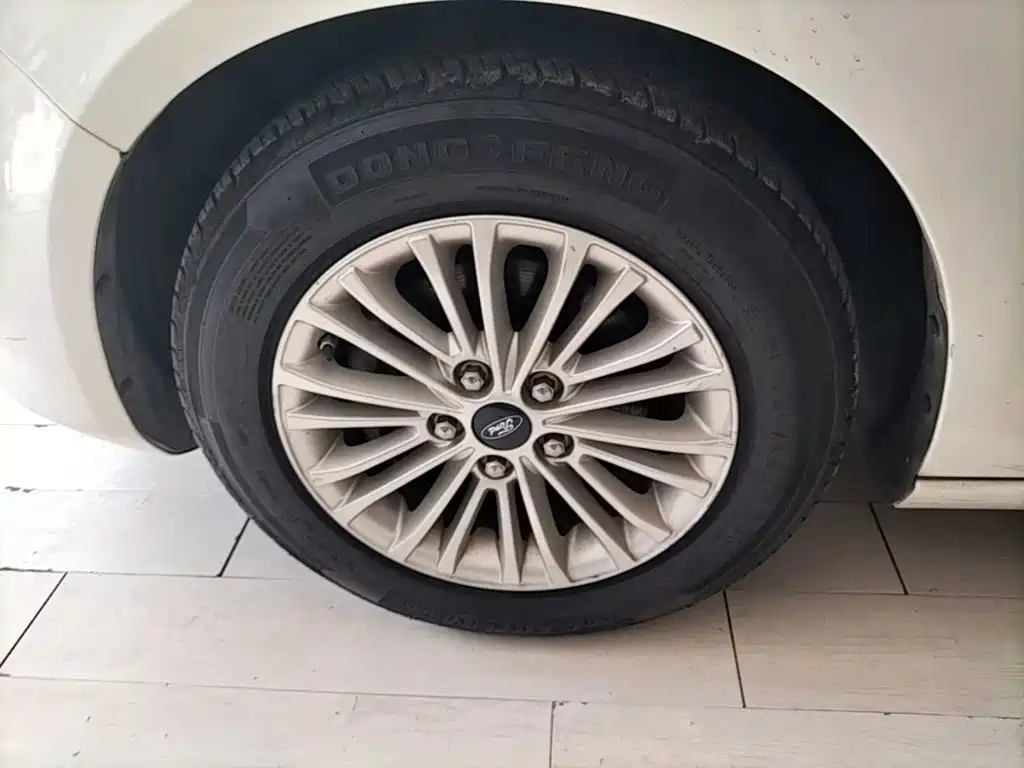 Escort 2017 facelift 1.5L automatic comfort type купить на сайте DeffCars