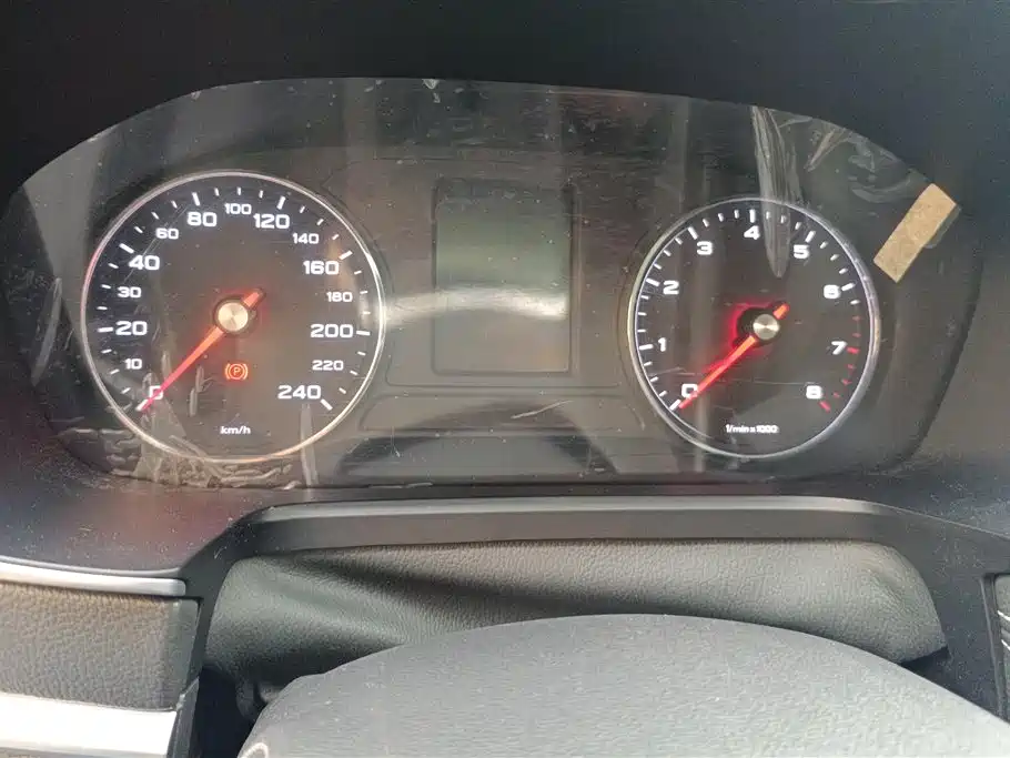 Roewe RX5 2018 20T two-wheel drive automatic flagship version купить на сайте DeffCars