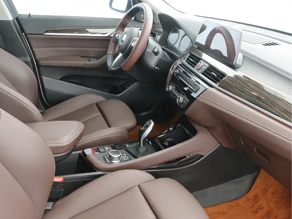 BMW X1 2022 xDrive25Li Exclusive Model купить на сайте DeffCars