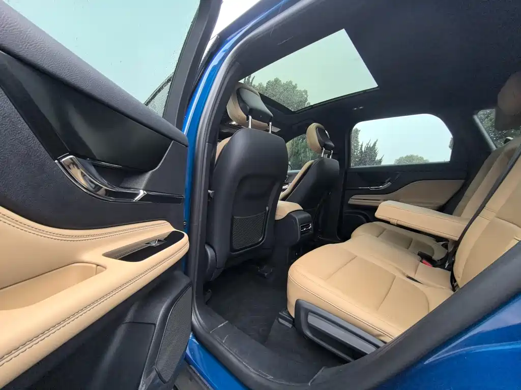 Adventurer 2022 2.0T Two-wheel drive Premium Edition купить на сайте DeffCars