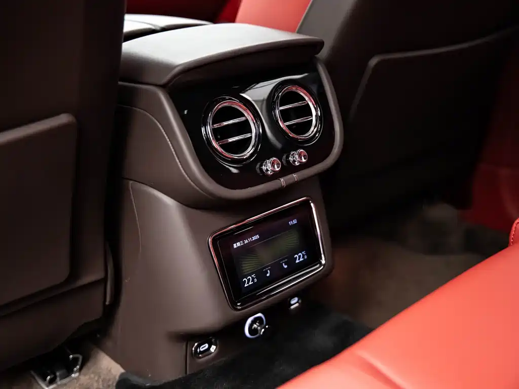 Bentayga 2022 4.0T V8 купить на сайте DeffCars