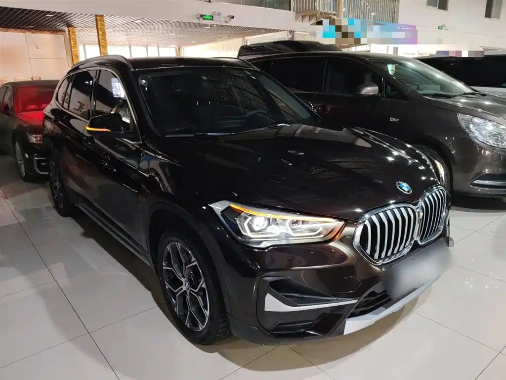 BMW X1 2020 sDrive20Li Exclusive Model купить на сайте DeffCars