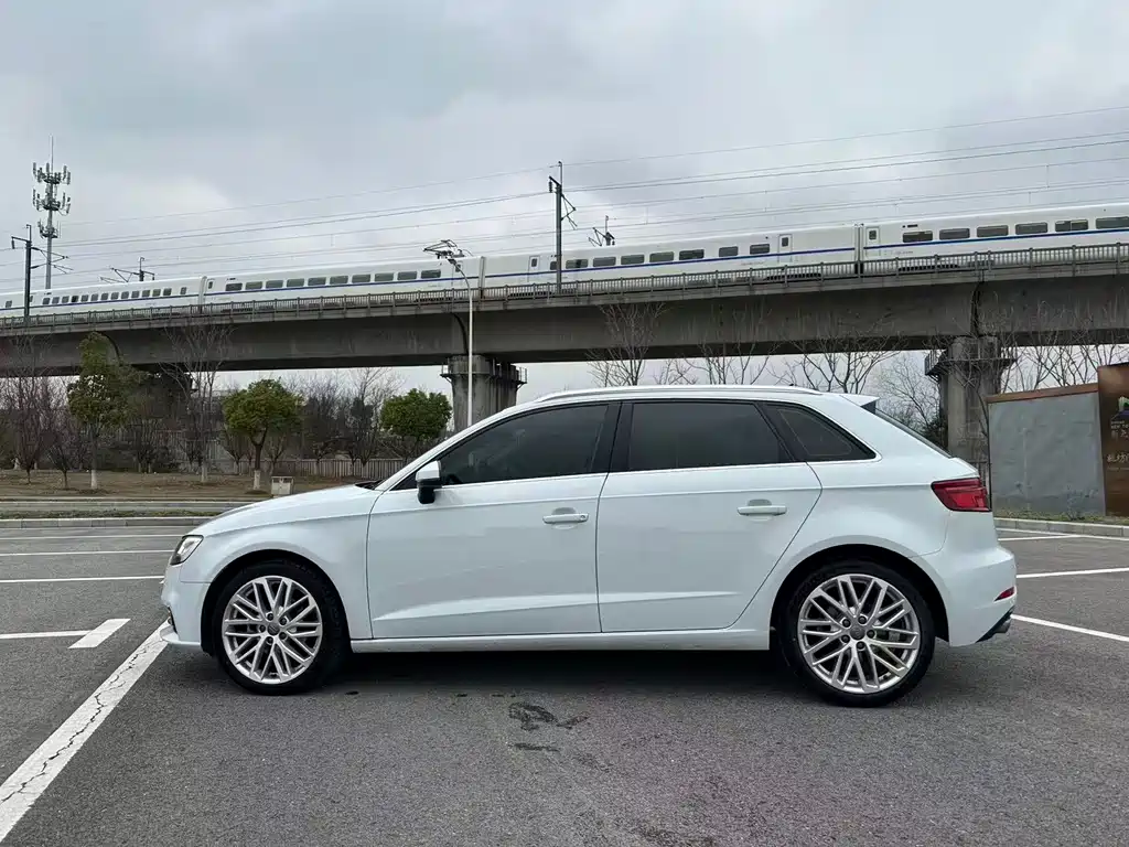 Audi A3 2019 Sportback 35 TFSI Fashion Type National VI купить на сайте DeffCars