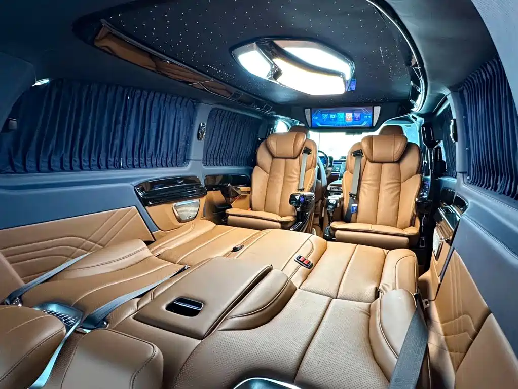Vito 2024 2.0T Business Edition 7-seater купить на сайте DeffCars