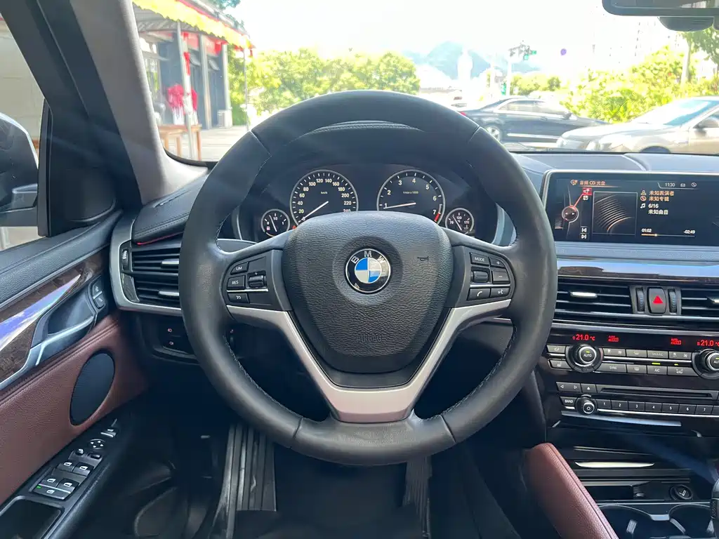 BMW X6 2017 xDrive28i купить на сайте DeffCars