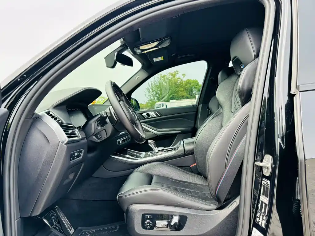 BMW X5 M 2022 X5 M купить на сайте DeffCars