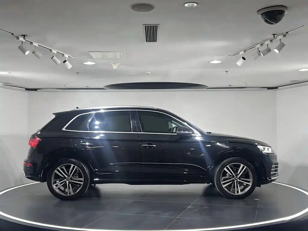 Audi Q5L 2020 45 TFSI exclusive fashion model купить на сайте DeffCars