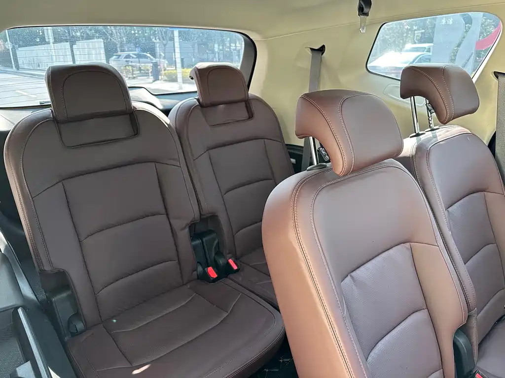 Haoyue 2022 1.8TD DCT luxury model 7 seats купить на сайте DeffCars