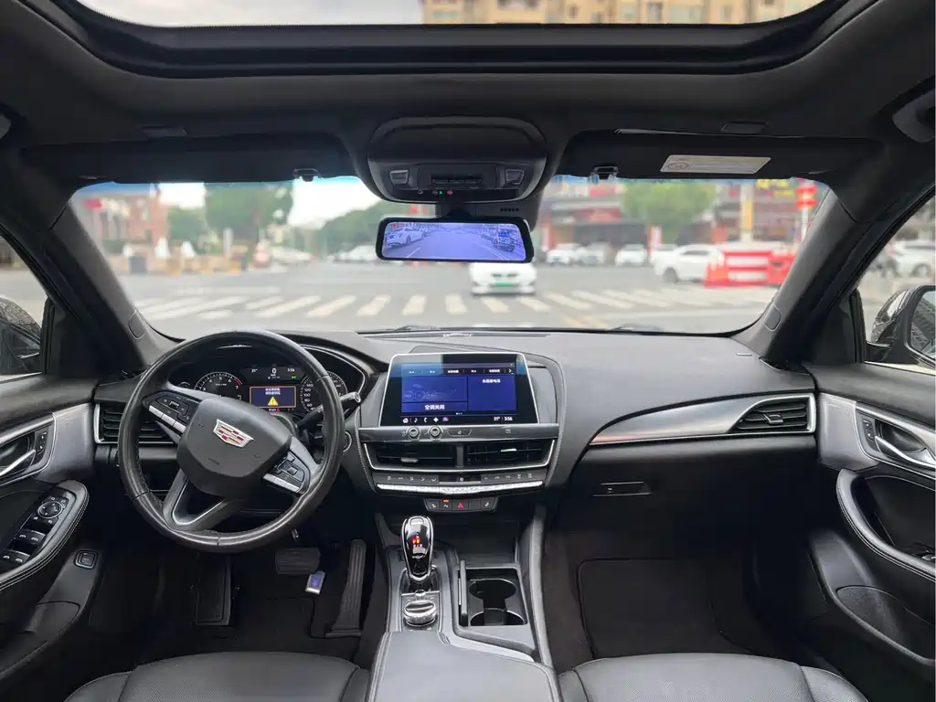 Cadillac CT5 2021 facelift 28T luxury model купить на сайте DeffCars