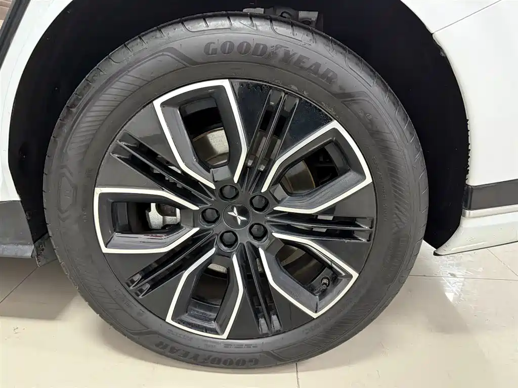 Xpeng G9 2025 model 625 long battery life Max купить на сайте DeffCars