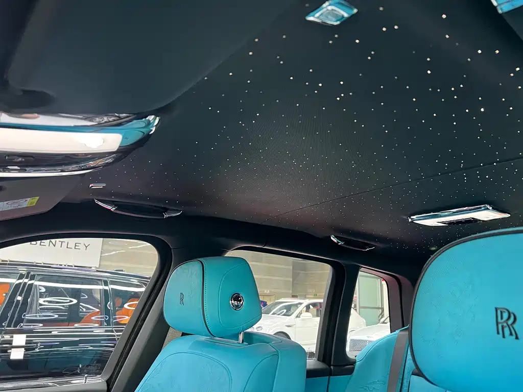 Cullinan 2024 Black Badge купить на сайте DeffCars