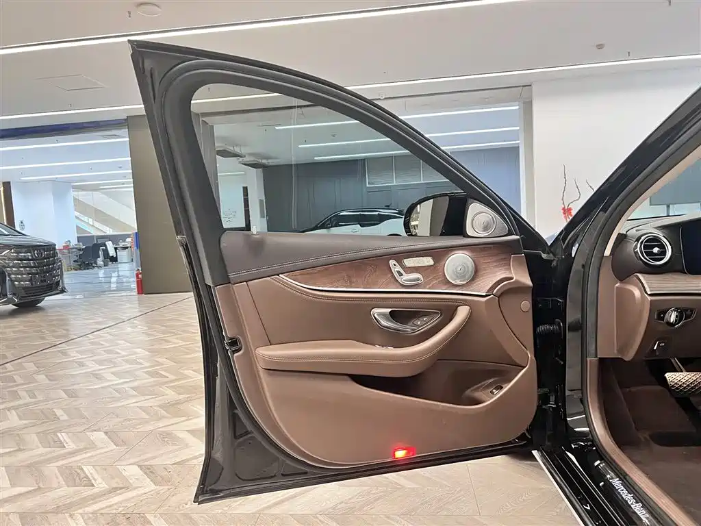 Mercedes-Benz E-Class 2021 facelift E 260 L купить на сайте DeffCars