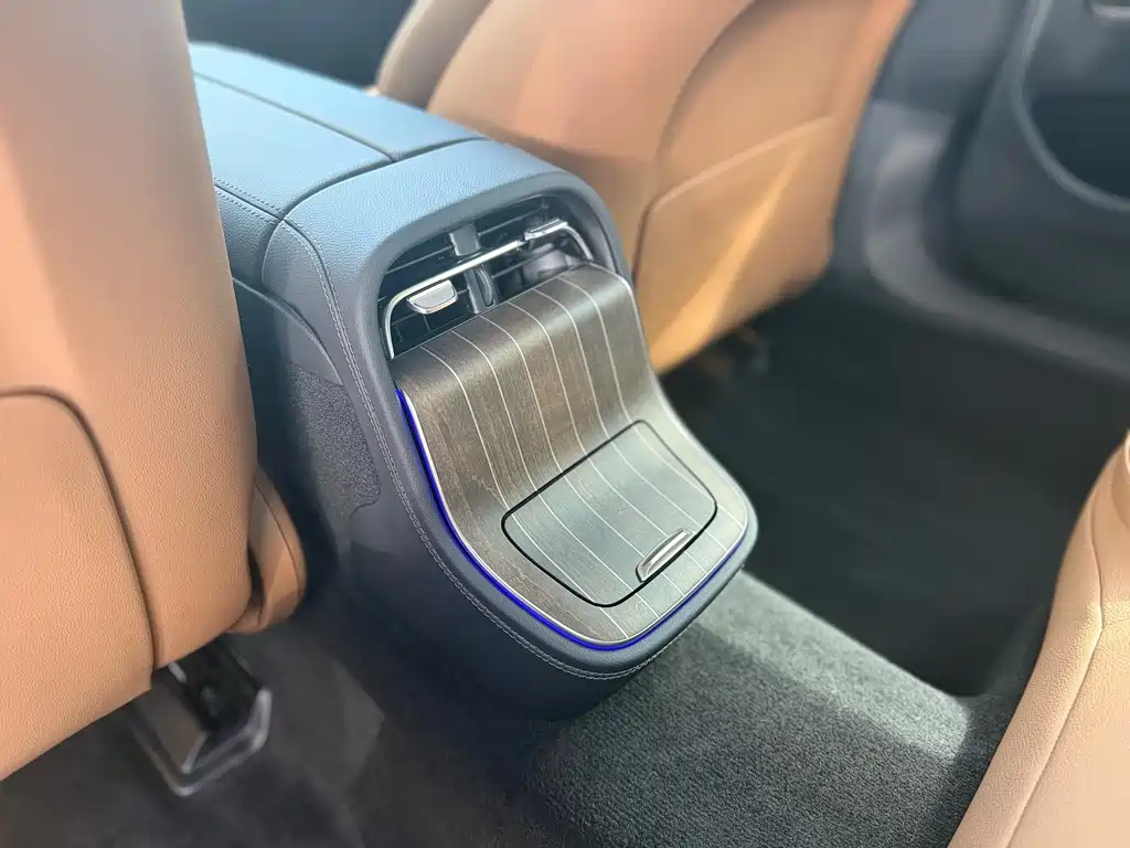 Mercedes-Benz E-Class New Energy 2024 E 350 e L plug-in hybrid sedan купить на сайте DeffCars