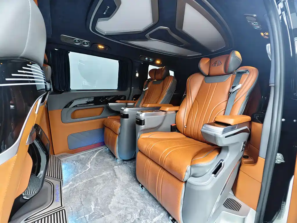 Vito 2023 2.0T Business Edition 7 seats купить на сайте DeffCars