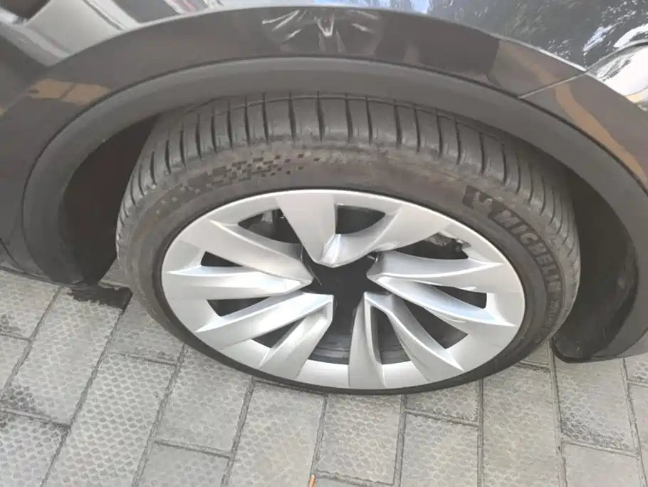 Model Y 2025 facelift, long-range all-wheel drive version купить на сайте DeffCars