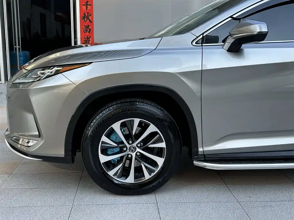 Lexus RX 2020 facelift 300 two-wheel drive elite version купить на сайте DeffCars
