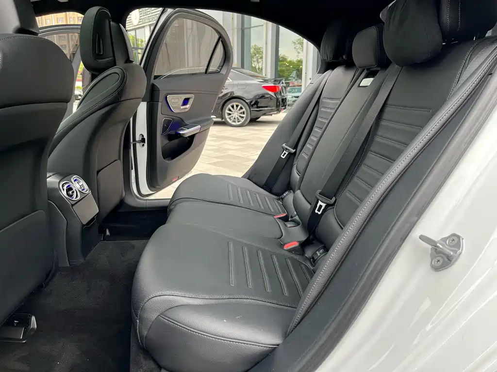 Mercedes-Benz C-Class 2023 C 260 L Sports Edition купить на сайте DeffCars