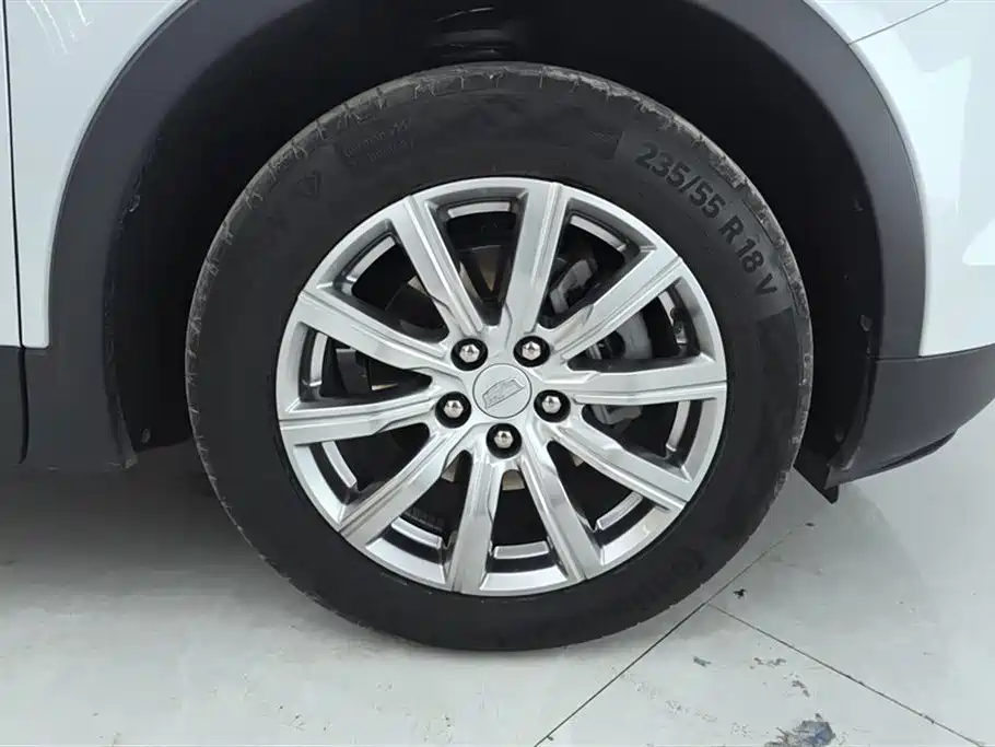 Cadillac XT4 2023 28T two-wheel drive luxury model купить на сайте DeffCars