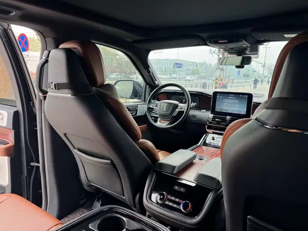 Navigator 2020 3.5T Honor Edition купить на сайте DeffCars