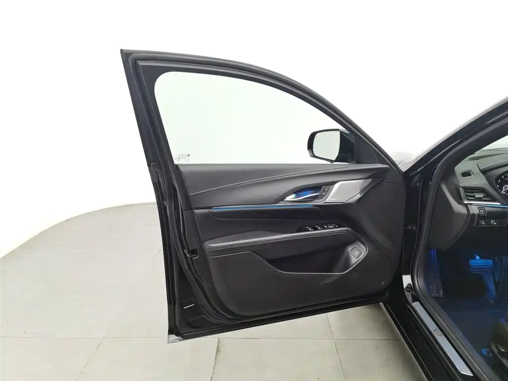 Cadillac CT4 2021 28T luxury model купить на сайте DeffCars